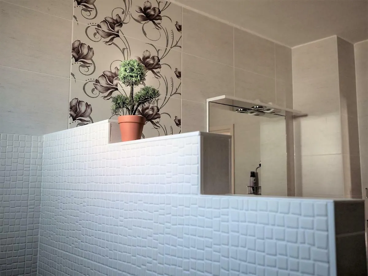 Luciana Apartment Povljana Croatia